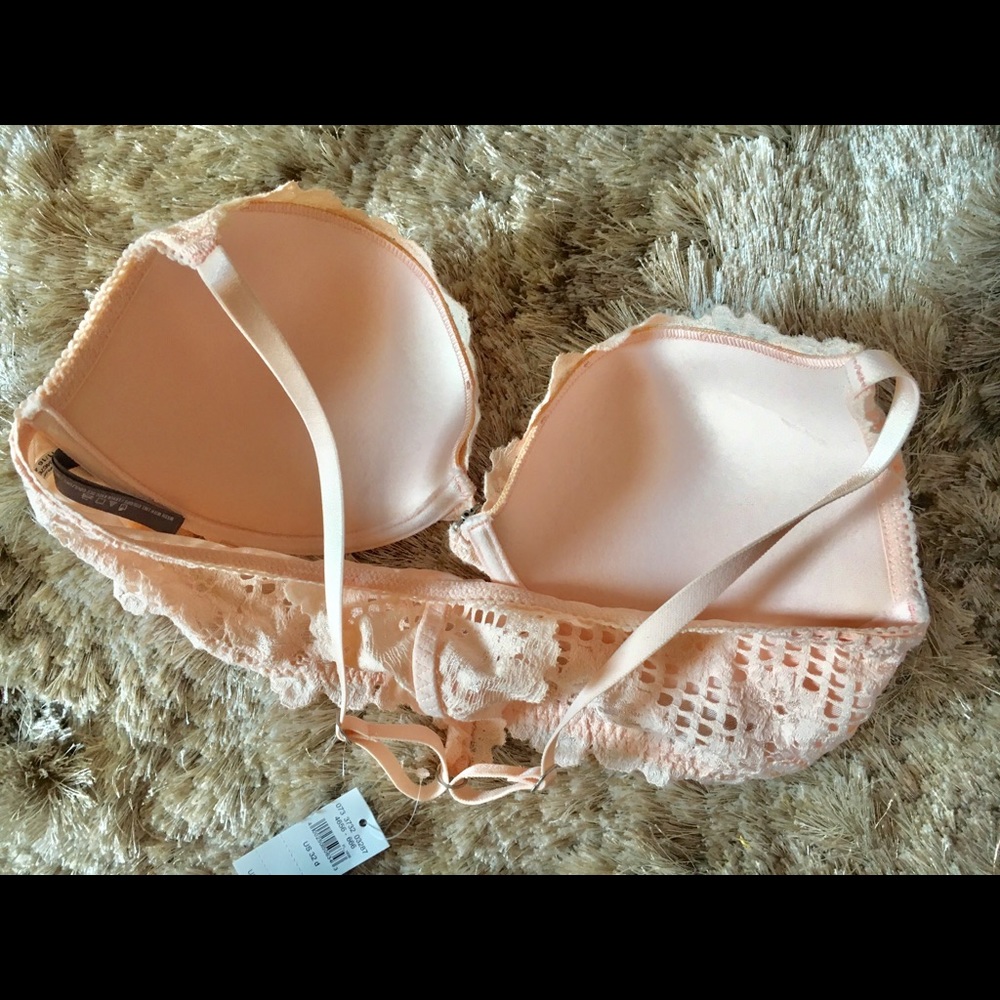 NWT. Brand New Lace Aerie Push Up Bra. 32D - Picture 5 of 6
